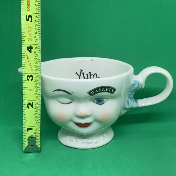 Baileys Irish Cream Tea Cups His & Hers Winking Yum 1996 Limited Edition Vintage - Picture 9 of 12